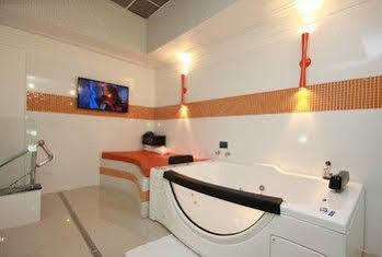 Motel Replay Guarulhos Adults Only Екстериор снимка